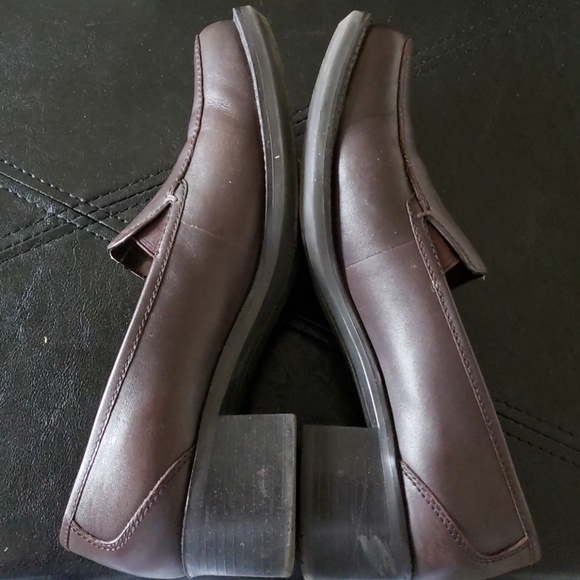 Women's brown shoes - Picture 2 of 5